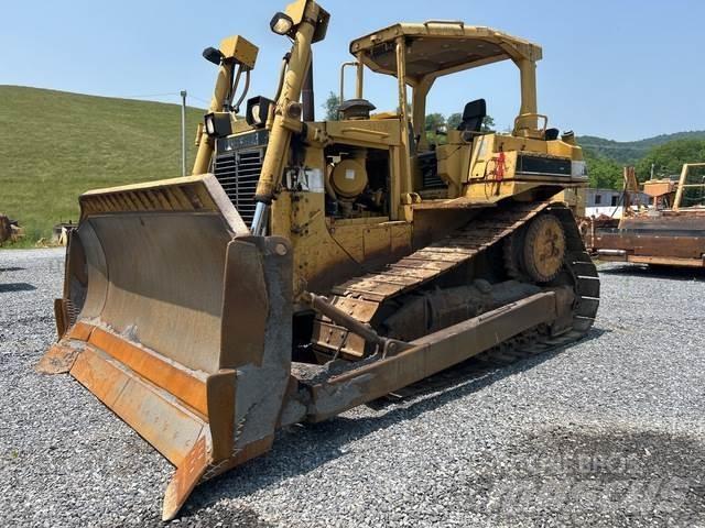 CAT D6H Buldozer sobre oruga