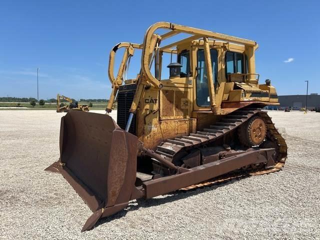 CAT D6H Buldozer sobre oruga