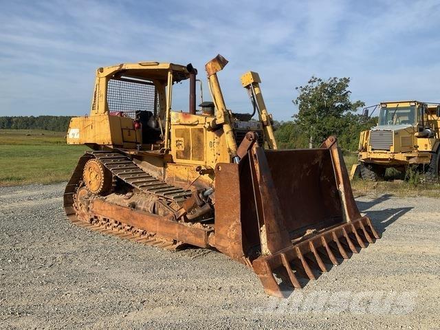 CAT D6H Buldozer sobre oruga
