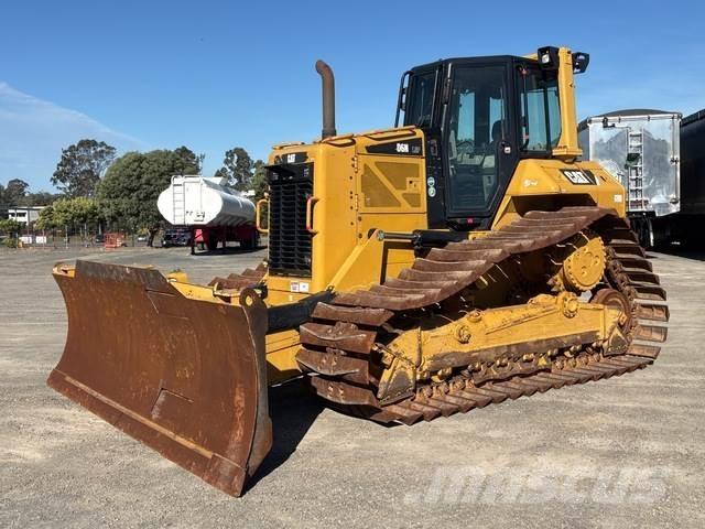 CAT D6N LGP Buldozer sobre oruga