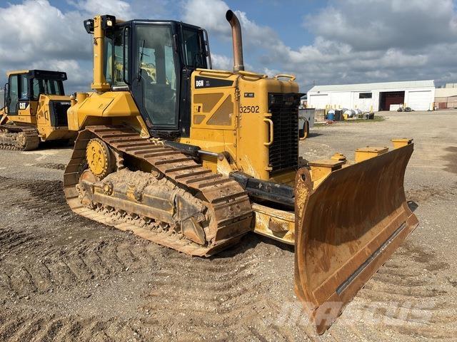 CAT D6N XL Buldozer sobre oruga