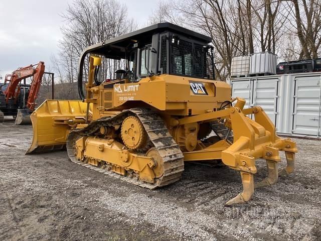 CAT D6T Buldozer sobre oruga