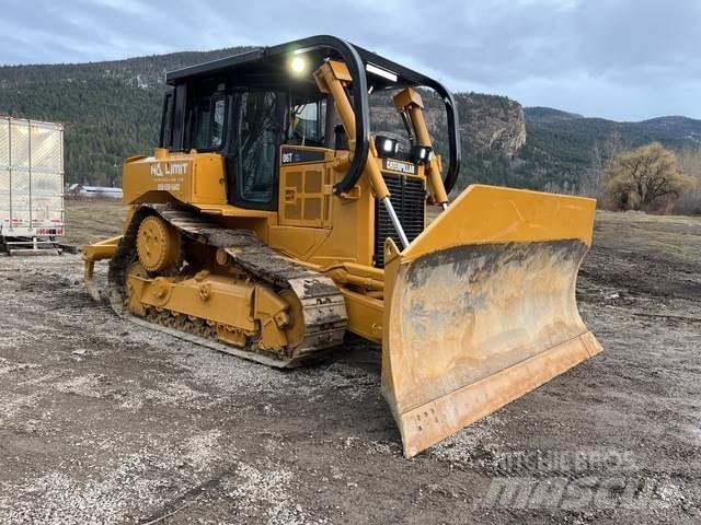 CAT D6T Buldozer sobre oruga