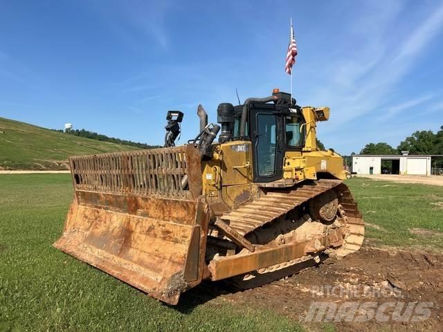 CAT D6T Buldozer sobre oruga