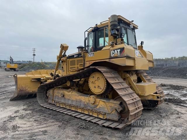 CAT D6T LGP Buldozer sobre oruga