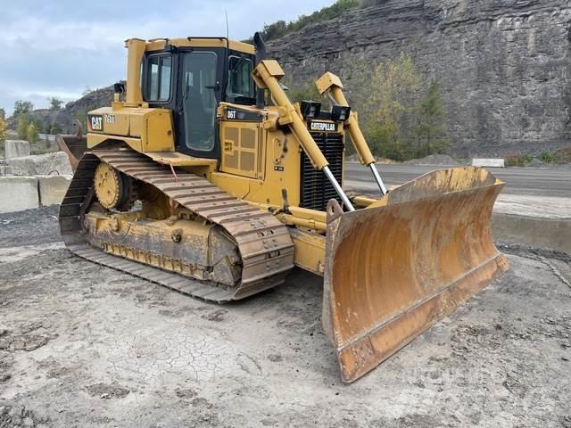 CAT D6T LGP Buldozer sobre oruga