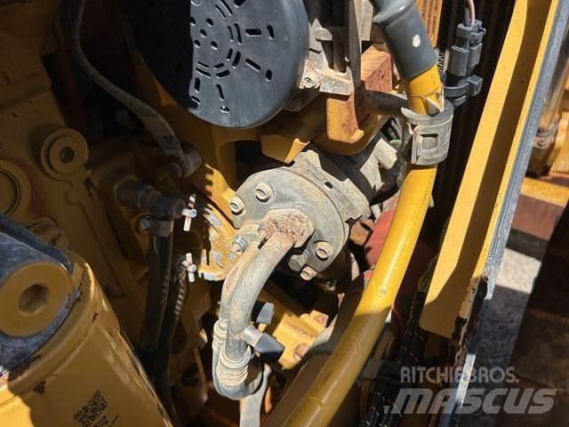 CAT D6T LGP Buldozer sobre oruga