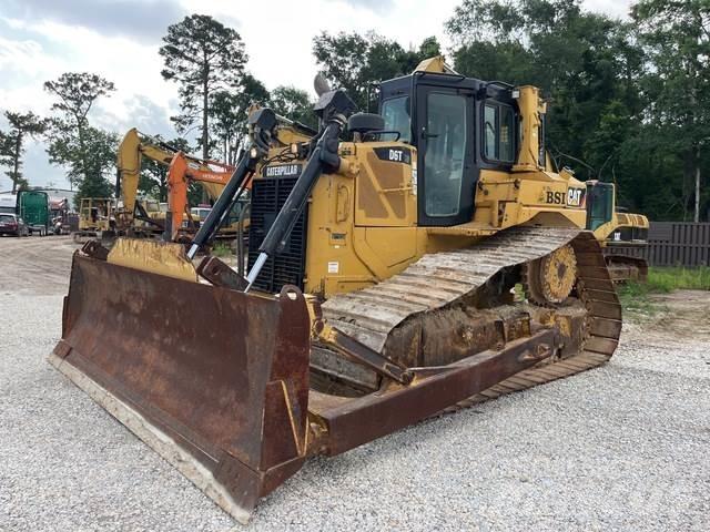 CAT D6T LGP Buldozer sobre oruga