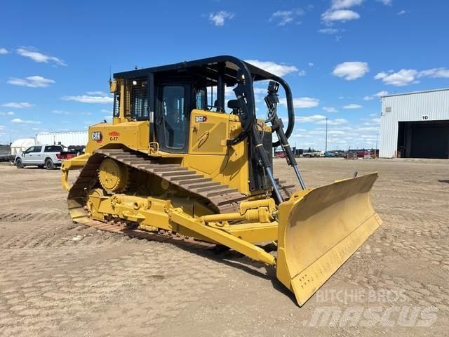 CAT D6T LGP Buldozer sobre oruga