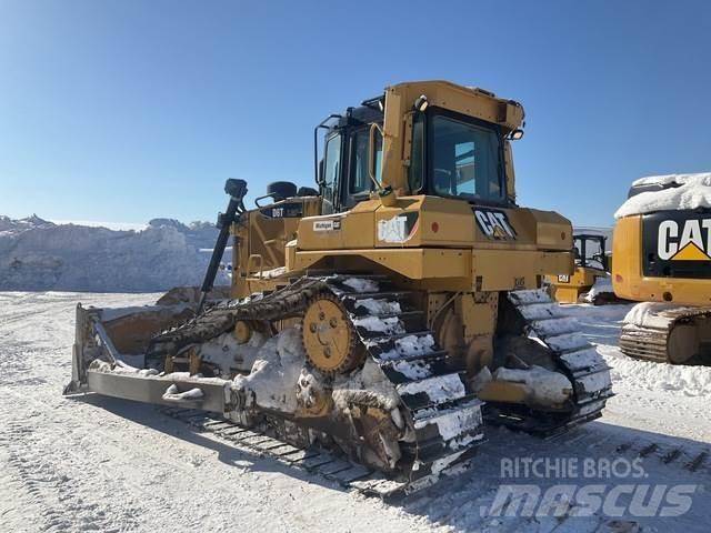 CAT D6T LGP Buldozer sobre oruga