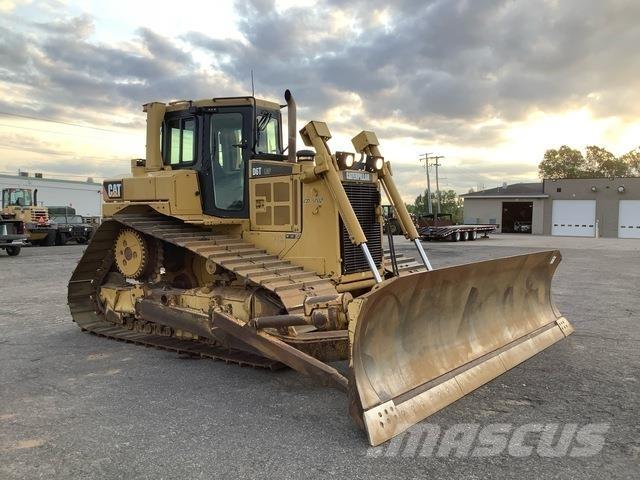 CAT D6T LGP Buldozer sobre oruga