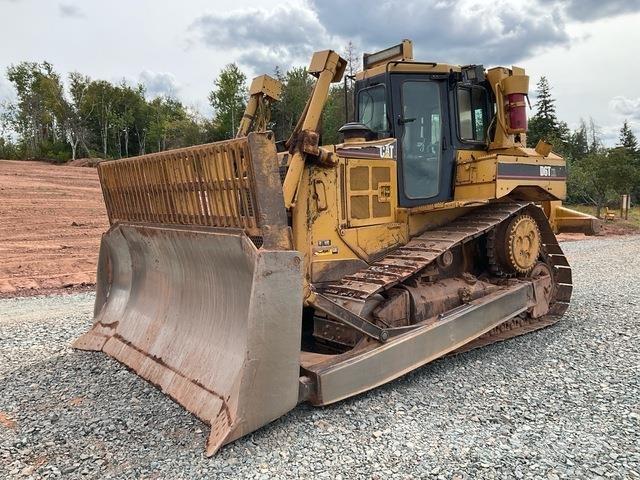 CAT D6T XL Buldozer sobre oruga