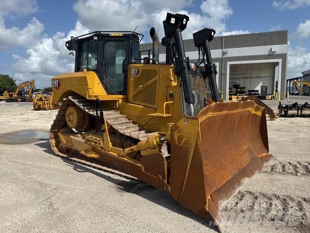 CAT D7 Buldozer sobre oruga