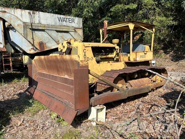 CAT D7 Buldozer sobre oruga