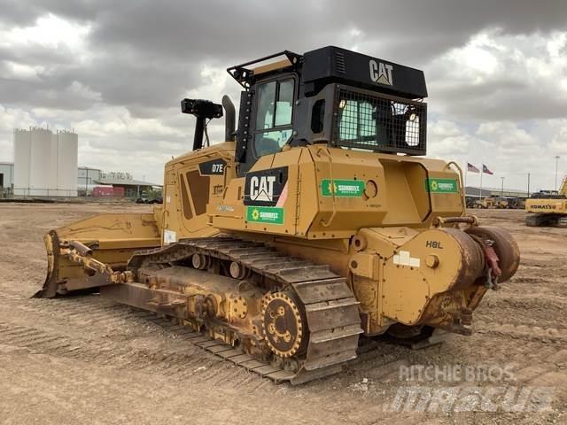 CAT D7E Buldozer sobre oruga