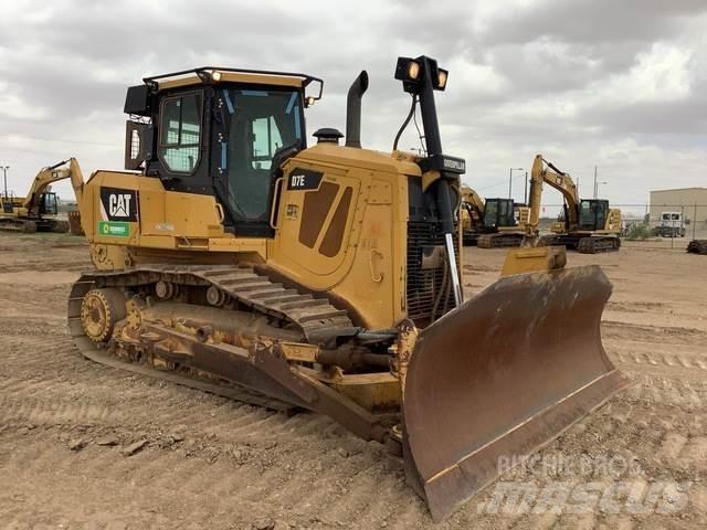 CAT D7E Buldozer sobre oruga