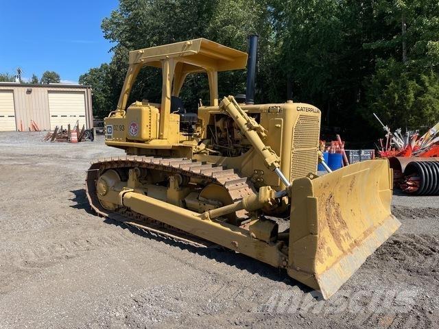 CAT D7G Buldozer sobre oruga