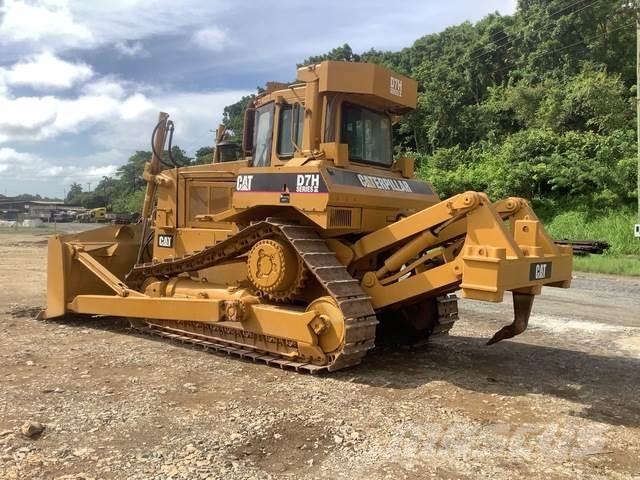 CAT D7H Buldozer sobre oruga