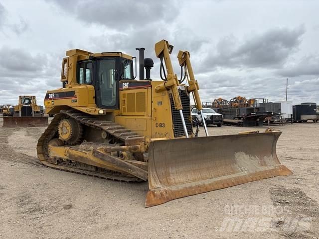 CAT D7R XR Buldozer sobre oruga