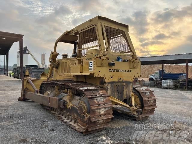 CAT D8K Buldozer sobre oruga