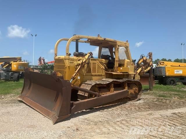 CAT D8K Buldozer sobre oruga