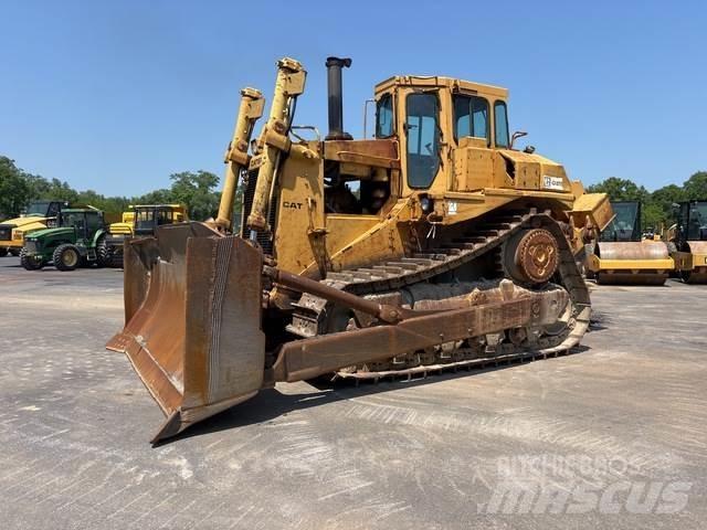 CAT D8L Buldozer sobre oruga