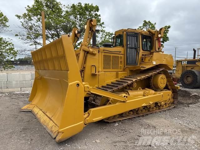 CAT D8N Buldozer sobre oruga