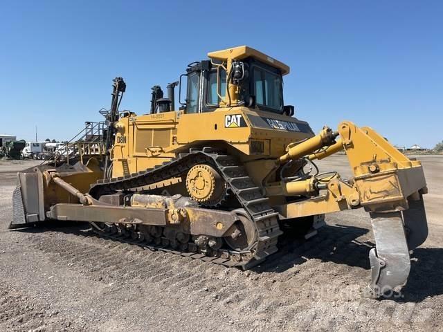 CAT D8N Buldozer sobre oruga