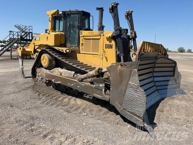 CAT D8N Buldozer sobre oruga