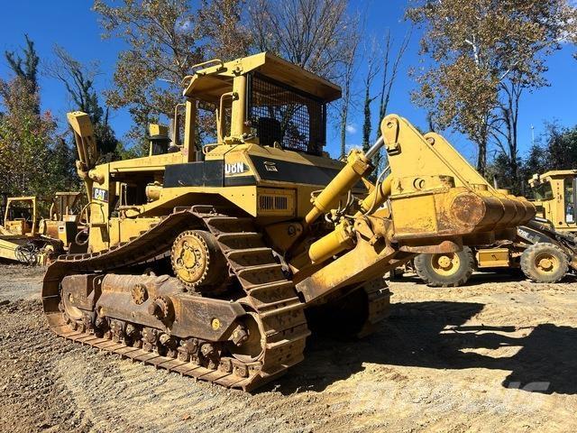 CAT D8N Buldozer sobre oruga