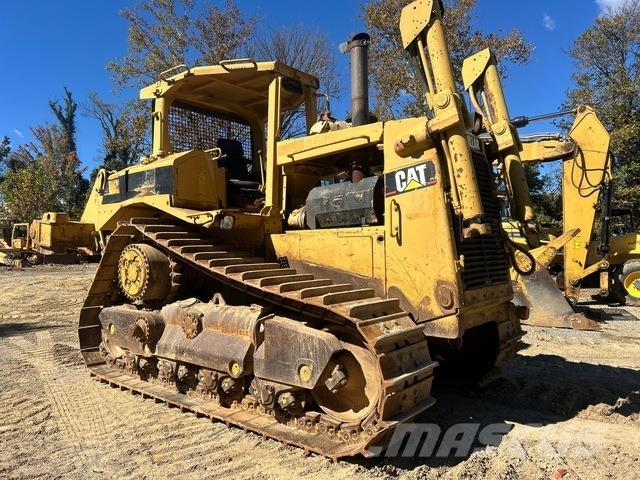 CAT D8N Buldozer sobre oruga