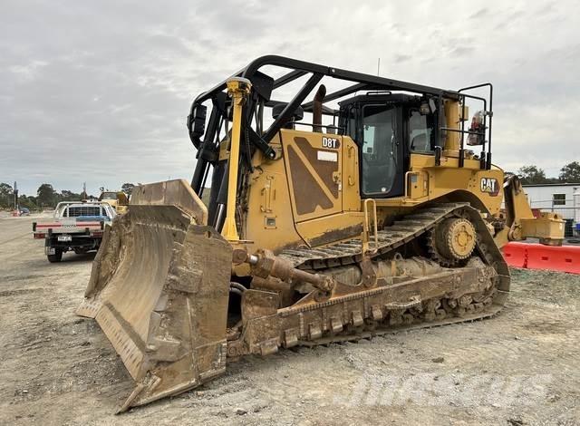 CAT D8T Buldozer sobre oruga