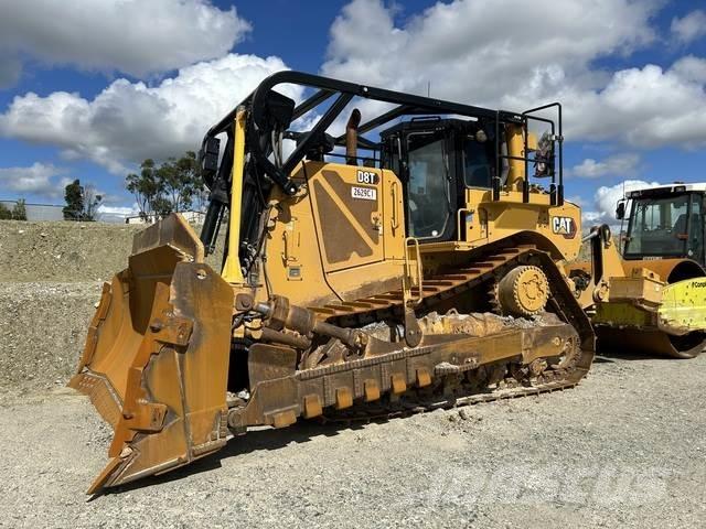 CAT D8T Buldozer sobre oruga