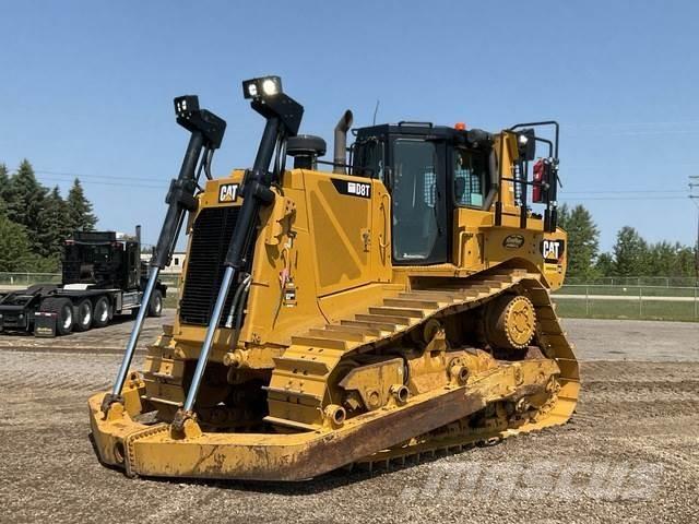 CAT D8T Buldozer sobre oruga