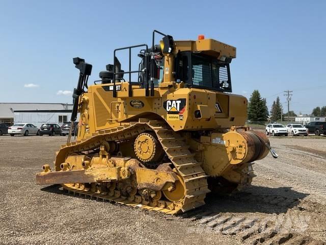 CAT D8T Buldozer sobre oruga