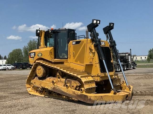 CAT D8T Buldozer sobre oruga