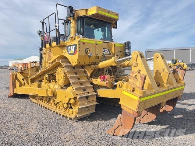 CAT D8T Buldozer sobre oruga