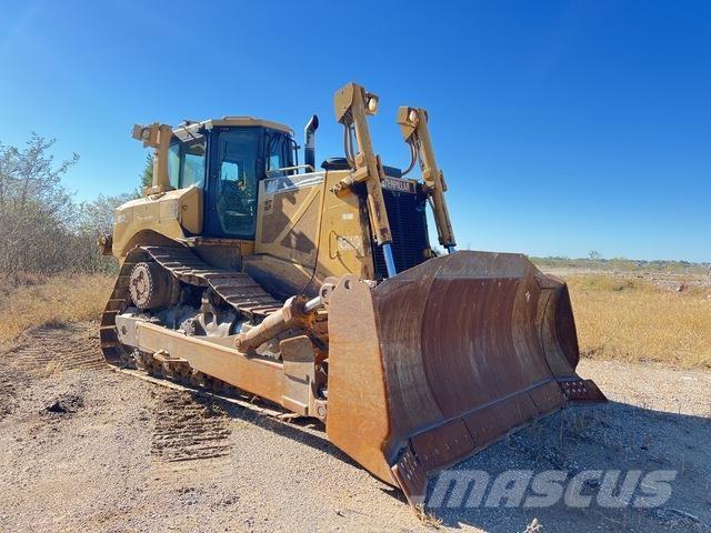 CAT D8T Buldozer sobre oruga