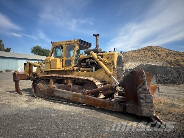 CAT D9H Buldozer sobre oruga