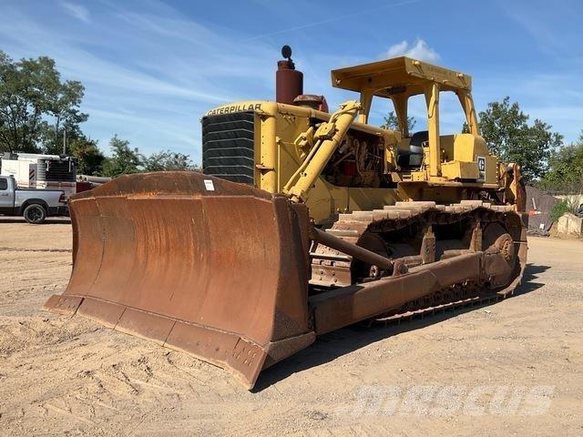 CAT D9H Buldozer sobre oruga