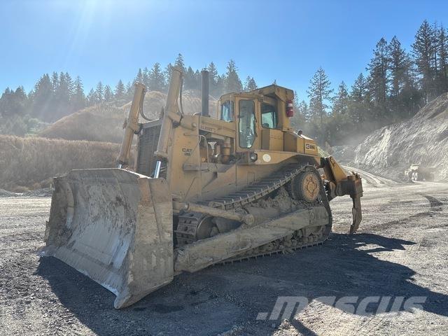 CAT D9L Buldozer sobre oruga