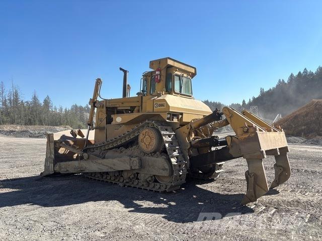 CAT D9L Buldozer sobre oruga