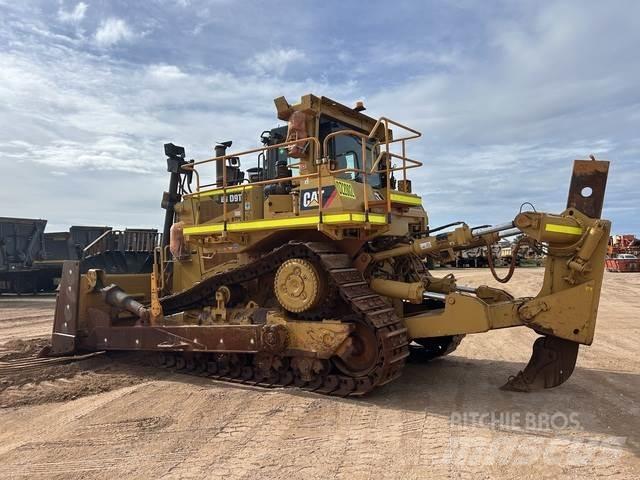 CAT D9T Buldozer sobre oruga