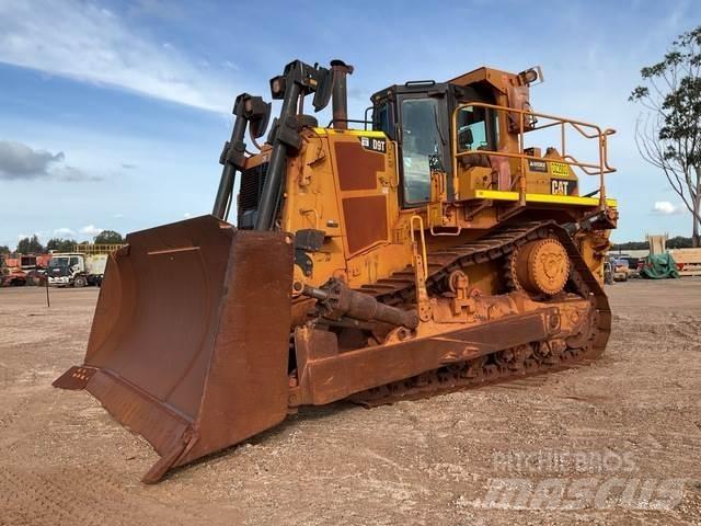 CAT D9T Buldozer sobre oruga