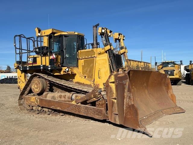 CAT D9T Buldozer sobre oruga