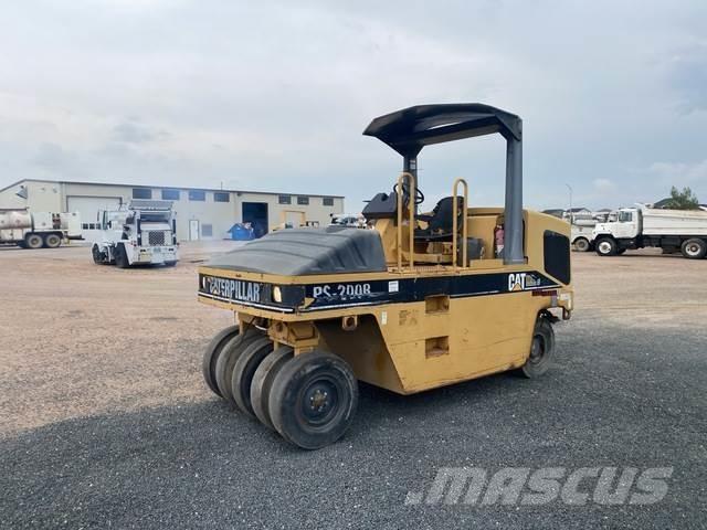 CAT PS-200B Rodillos sobre neumáticos