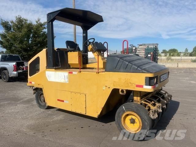 CAT PS150C Rodillos sobre neumáticos