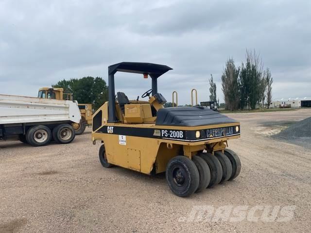 CAT PS200B Rodillos sobre neumáticos