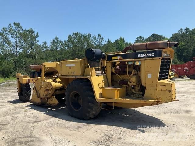 CAT SS-250 Compactadores de suelo