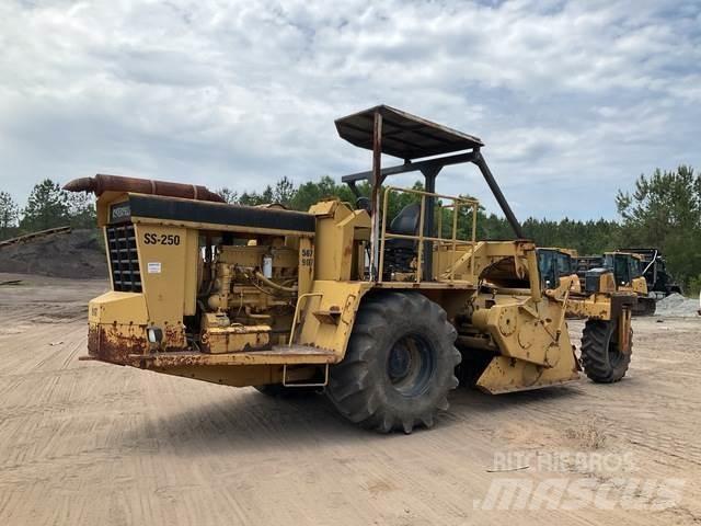 CAT SS-250 Compactadores de suelo